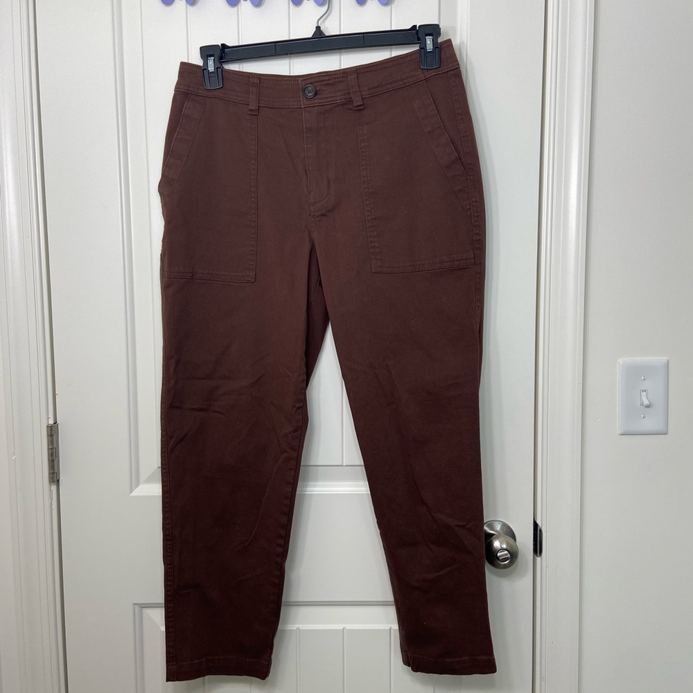 NWOT A New Day women’s chocolate brown‎ stretch khaki deep pocket pants size 10